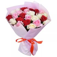 25 разноцветных роз в букете