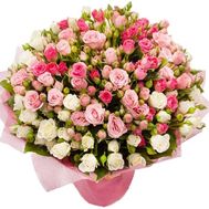 Large bouquet of spray roses