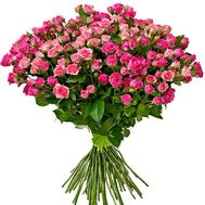 Beautiful bouquet of rose spray