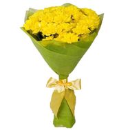 Маленький букет із хризантем