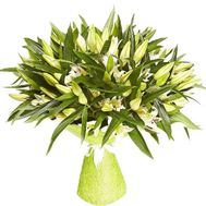 Chic bouquet of lilies
