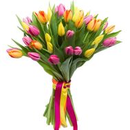 Стильный букет тюльпанов