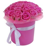 35 рожевих троянд у коробці