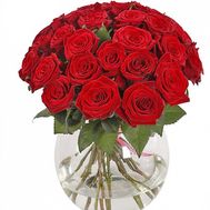 35 красных роз