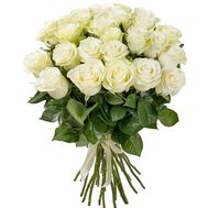25 білих імпортних троянд