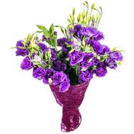 Bouquet of purple lisianthus