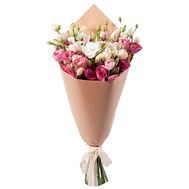 Bouquet of white and pink roses