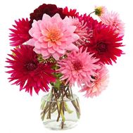 Георгины в букете