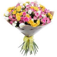 Mixed bouquet of spray roses