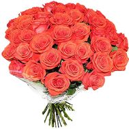 Незвичайні помаранчеві троянди в букеті