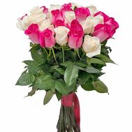 Ніжний букет імпортних троянд