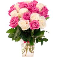 Delicate bouquet of white and pink roses