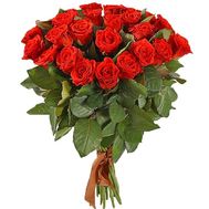 Оригинальный букет алых роз