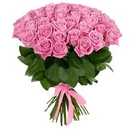 Прекрасные розовые розы в букете