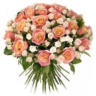 An excellent bouquet with ordinary and spray roses