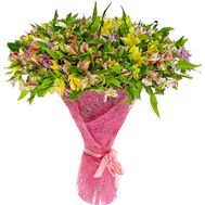Chic bouquet of alstroemerias