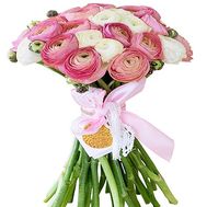 Стильный букет ранункулюсов