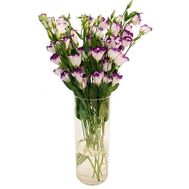 A touching bouquet of eust