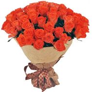 Дивовижний букет помаранчевих троянд