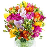 Великолепные фрезии в букете