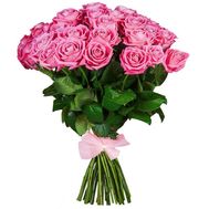 Delightful bouquet of pink roses