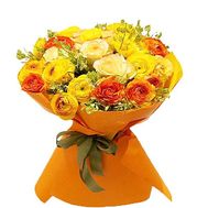 Яркий букет ранункулюсов