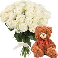 White roses and Teddy bear