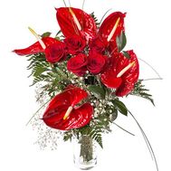 Букет для мужчины с антуриумом и розами