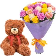 Цветы и мишка