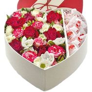 Box heart with flowers and rafaello