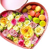 Box in the form of heart with macarons