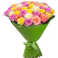 Красочный большой букет роз