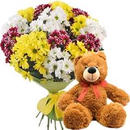 Teddy bear with chrysanthemums