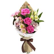 Стильный букет цветов с орхидеями