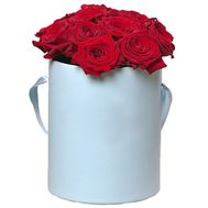 15 червоних троянд в круглій коробці