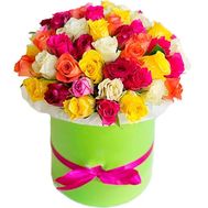 Велика коробка різнокольорових троянд