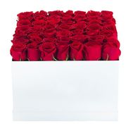 Square box with red roses