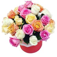 Праздничная коробка роз