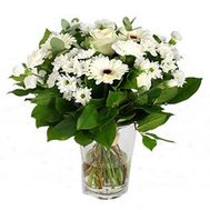 Bouquet of flowers of 4 gerberas, 6 chrysanthemums and 1 rose with greens