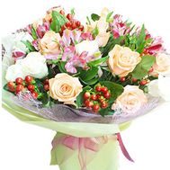 Букет из 15 роз и 8 альстромерий