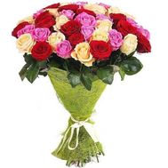 Букет из 35 разноцветных роз