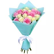 Bouquet of 15 white and pink roses