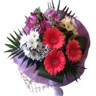 Bouquet of 3 gerberas, 2 chrysanthemums and 1 alstroemeria
