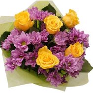 Bouquet of 5 roses and 4 chrysanthemums
