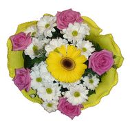 Bouquet of 5 roses and 2 chrysanthemums and 1 gerbera
