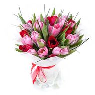 Букет из 23 тюльпанов