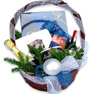 Подарунковий новорічий кошик