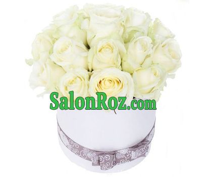 Box with white roses Box with white roses
