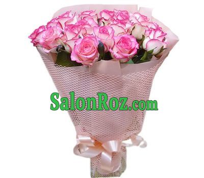 Amazing roses of Giulia in bouquet Amazing roses of Giulia in bouquet