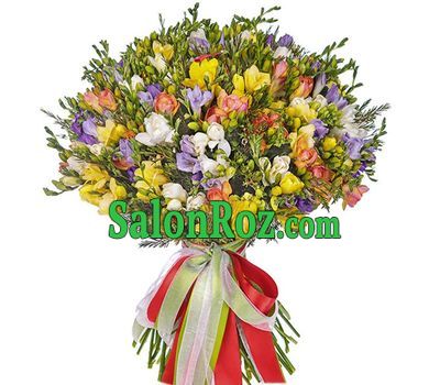 Chic bouquet of 101 freesias Chic bouquet of 101 freesias